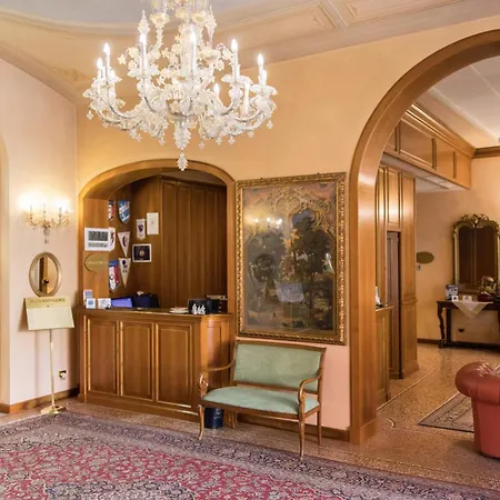 Phi Hotel Dei Medaglioni-2
